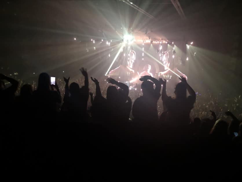 Quand la musique rassemble – deux concert à l’Arkéa Arena pour les foyers de la métropole !